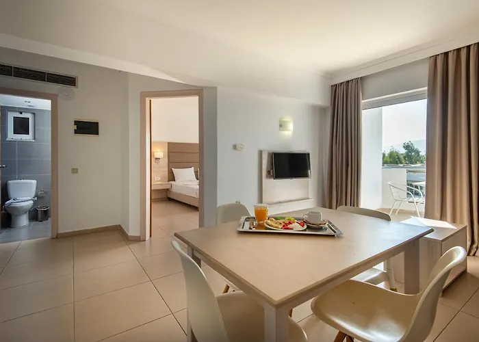 Aegean Blu & Hotell 4*