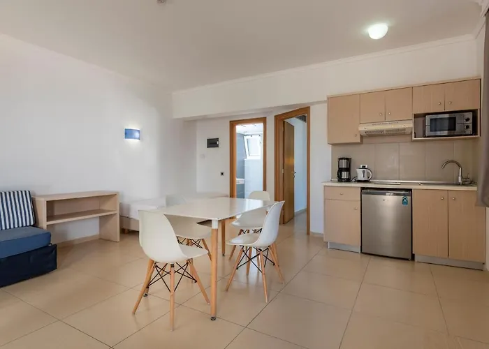 Aegean Blu & Hotell 4*