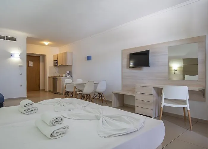 Aegean Blu & Hotell 4*